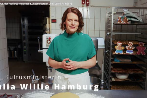 Winter- und Weihnachtsgruß der Niedersächsischen Kultusministerin Julia Willie Hamburg